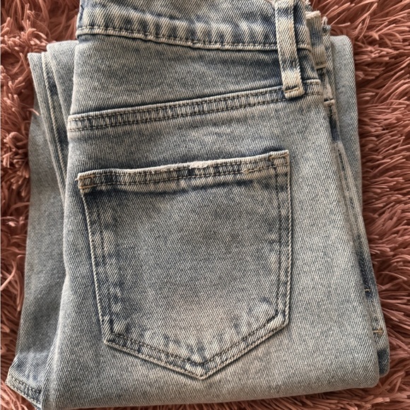 Fashion Nova Jeans - Picture 4 of 6